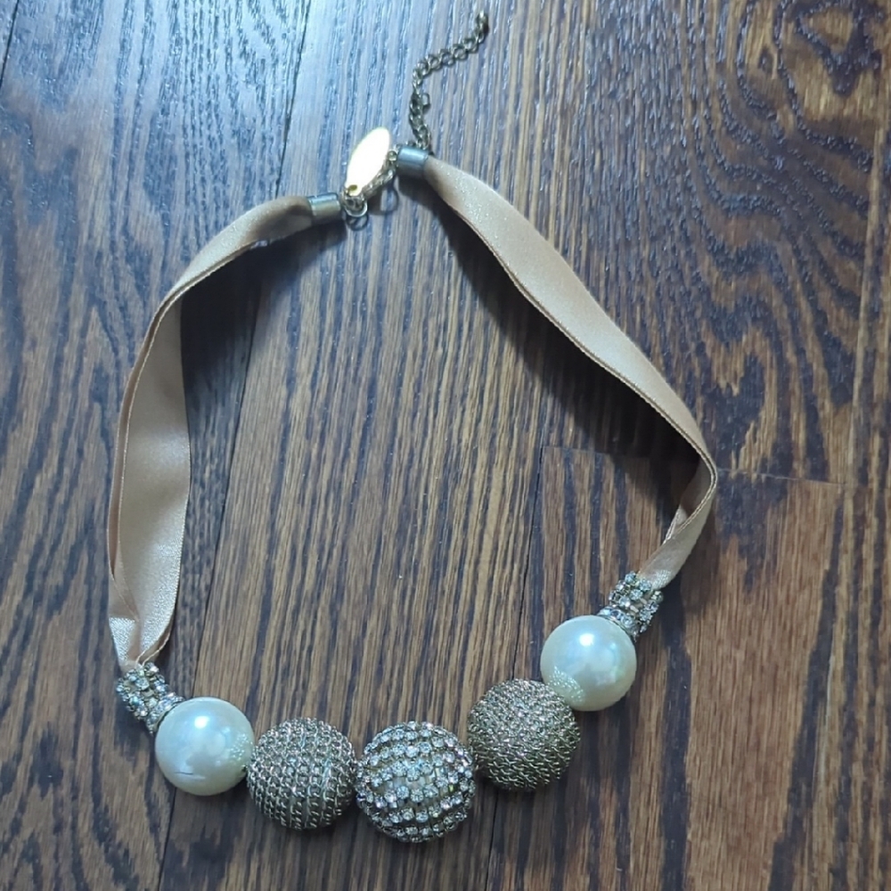 Chic Gold and Cream Necklace
